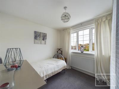 Graigwen Parc, Graigwen, Pontypridd - Bedroom 3