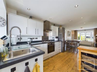 Graigwen Parc, Graigwen, Pontypridd - Living/Kitchen/Diner