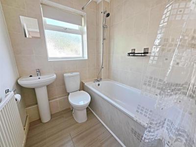 Bethesda Court, Dehewydd Lane, Llantwit Fardre - 20260803_110723.jpg