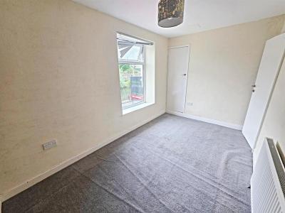 Sion Street, Pontypridd - Bedroom 1