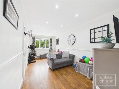 Hafan Heulog, Coed Y Cwm, Pontypridd - Sitting Room/Play Room/Office