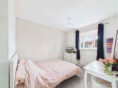 Hafan Heulog, Coed Y Cwm, Pontypridd - Bedroom 2