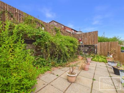 Hafan Heulog, Coed Y Cwm, Pontypridd - Property