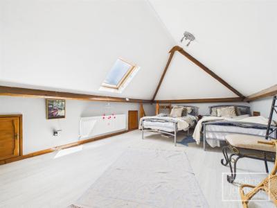 Church Street, Ynysybwl - Second Floor Attic Space