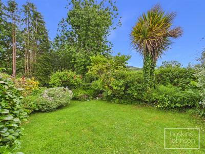 Church Street, Ynysybwl - Property