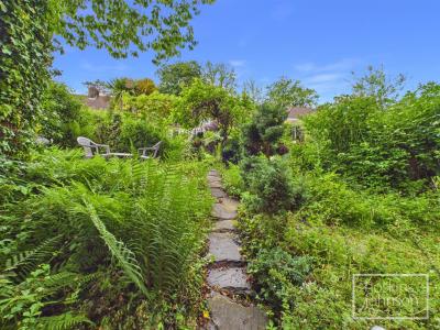 Church Street, Ynysybwl - Property