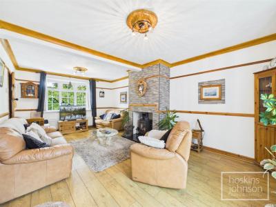 Church Street, Ynysybwl - Living Room