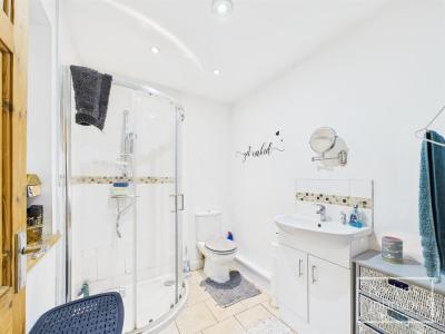Merthyr Road, Pontypridd - Shower Room