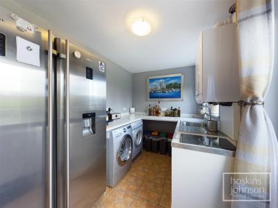 Brynderwen Close, Cilfynydd, Pontypridd - Utility Room
