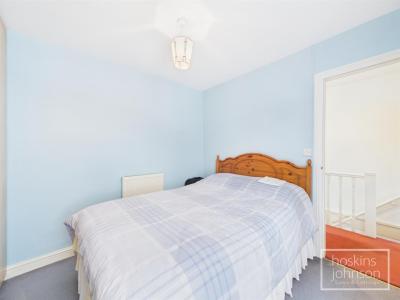 Rogart Terrace, Pontypridd - Bedroom 2