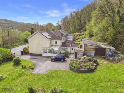 Rogart Terrace, Pontypridd - Property