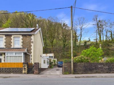 Rogart Terrace, Pontypridd - Property