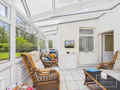 Rogart Terrace, Pontypridd - Sun Room
