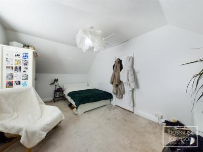 Ty-Gwyn Road, The Common, Pontypridd - Bedroom 6