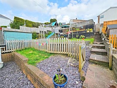 Ty-Gwyn Road, The Common, Pontypridd - Outside