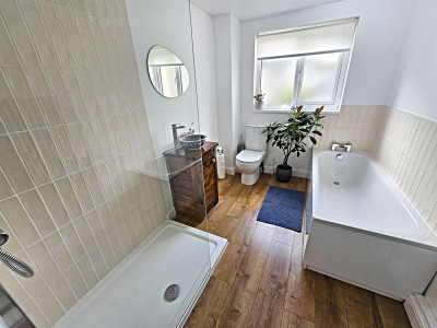 Castle Ivor Street, Hopkinstown, Pontypridd - Bathroom/WC