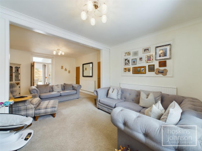 Castle Ivor Street, Hopkinstown, Pontypridd - Lounge