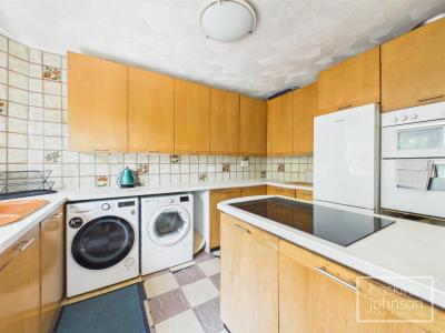 Coed Isaf Road, Pontypridd - Kitchen
