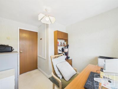 Coed Isaf Road, Pontypridd - Bedroom 4