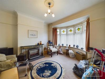 Clydach Road, Ynysybwl, Pontypridd - Lounge