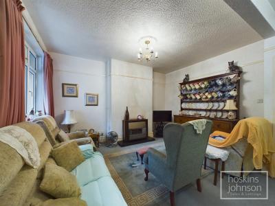 Clydach Road, Ynysybwl, Pontypridd - Living/Dining Room