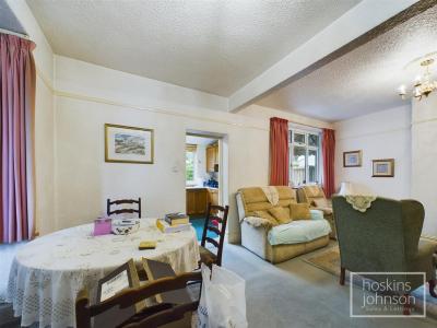 Clydach Road, Ynysybwl, Pontypridd - Living/Dining Room