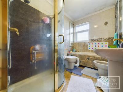 Chapel Street, Pontypridd - Bathroom