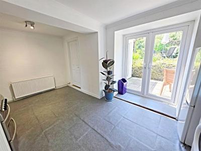 Dan Y Bryn Villas, Treforest, Pontypridd - Property