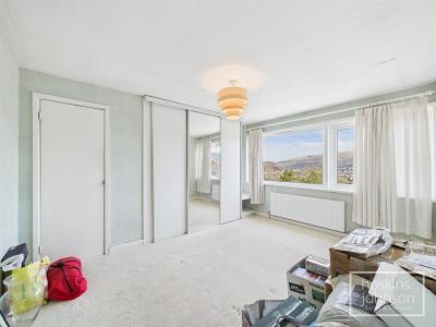 Coed Isaf Road, Maesycoed, Pontypridd - Bedroom 1