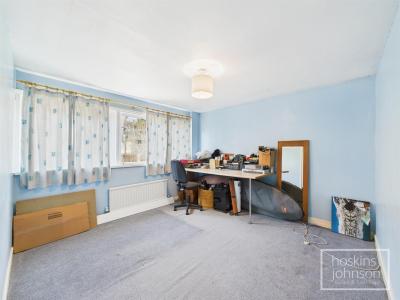 Coed Isaf Road, Maesycoed, Pontypridd - Bedroom 2