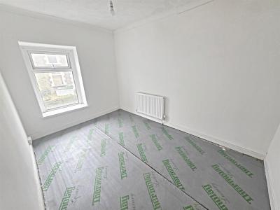 Phillip Street, Graig, Pontypridd - Bedroom 1