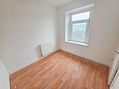 Phillip Street, Graig, Pontypridd - Bedroom 2