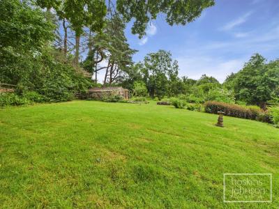 Ynysybwl, Pontypridd - Outside