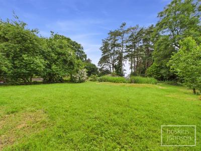 Ynysybwl, Pontypridd - Property