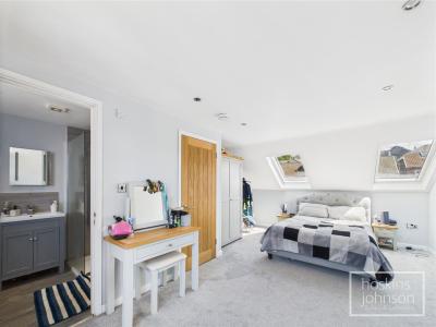 Merthyr Road, Pontypridd - Master Bedroom