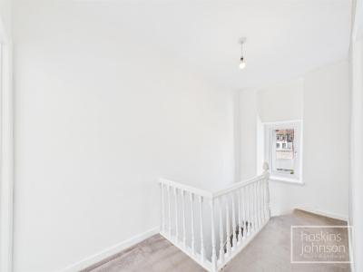 Glynmynach Street, Ynysybwl, Pontypridd - First Floor Landing