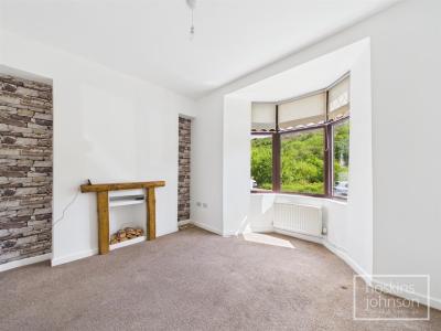 Glynmynach Street, Ynysybwl, Pontypridd - Lounge