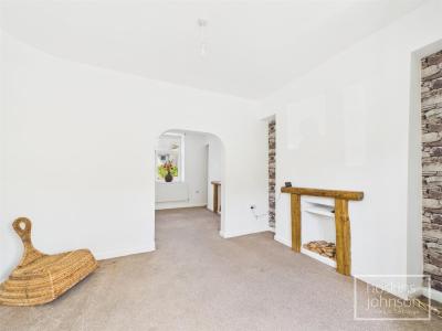 Glynmynach Street, Ynysybwl, Pontypridd - Lounge
