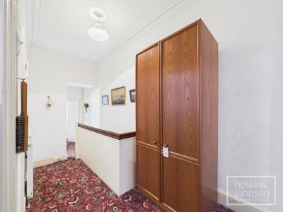 Lanelay Crescent, Maesycoed, Pontypridd - Split Level Landing