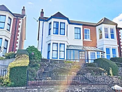 Lanelay Crescent, Maesycoed, Pontypridd - Outside