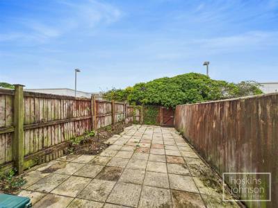Forest View, Talbot Green, Pontyclun - Garden & Parking