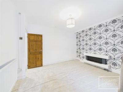 Tower Street, Treforest, Pontypridd - Living Room