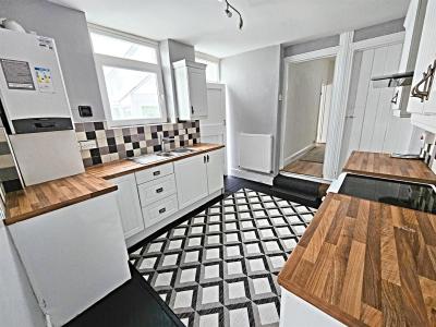 Church Street, Ynysybwl, Pontypridd - Kitchen