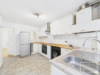 Pleasant View, Troedyrhiw, Merthyr Tydfil - Kitchen