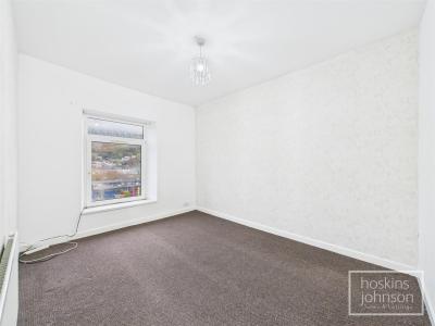 Pleasant View, Troedyrhiw, Merthyr Tydfil - Bedroom 1