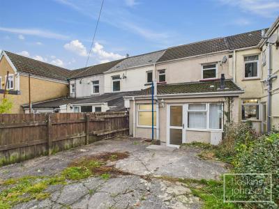 Pleasant View, Troedyrhiw, Merthyr Tydfil - Outside