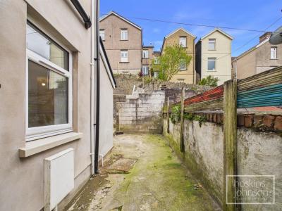 Heath Crescent, Graigwen, Pontypridd - Outside