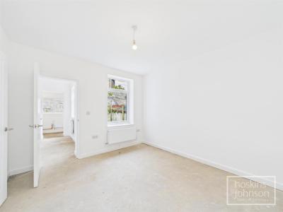 Heath Crescent, Graigwen, Pontypridd - Living Room