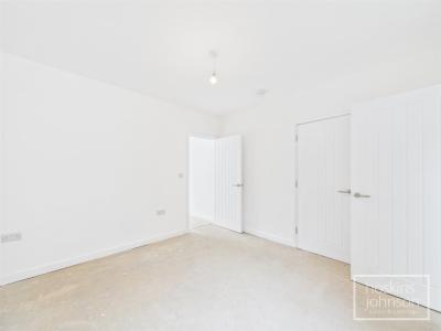 Heath Crescent, Graigwen, Pontypridd - Living Room