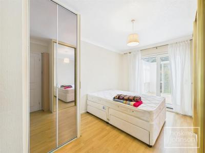 Queens Drive, Crown Hill, Llantwit Fardre - Bedroom 1